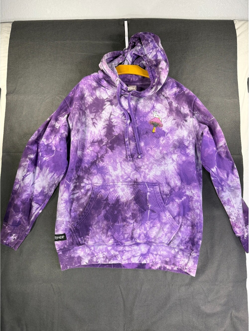 RIPNDIP Mushroom Hookah Cat Hoodie Mens Large Purple Tie Dye Pullover Sweatshirt